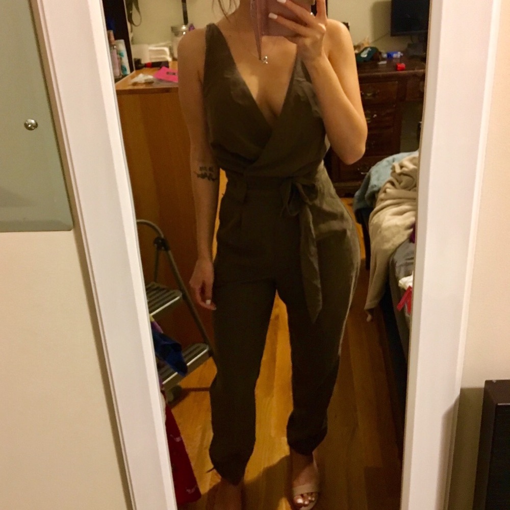 petite belted jumpsuit 👑